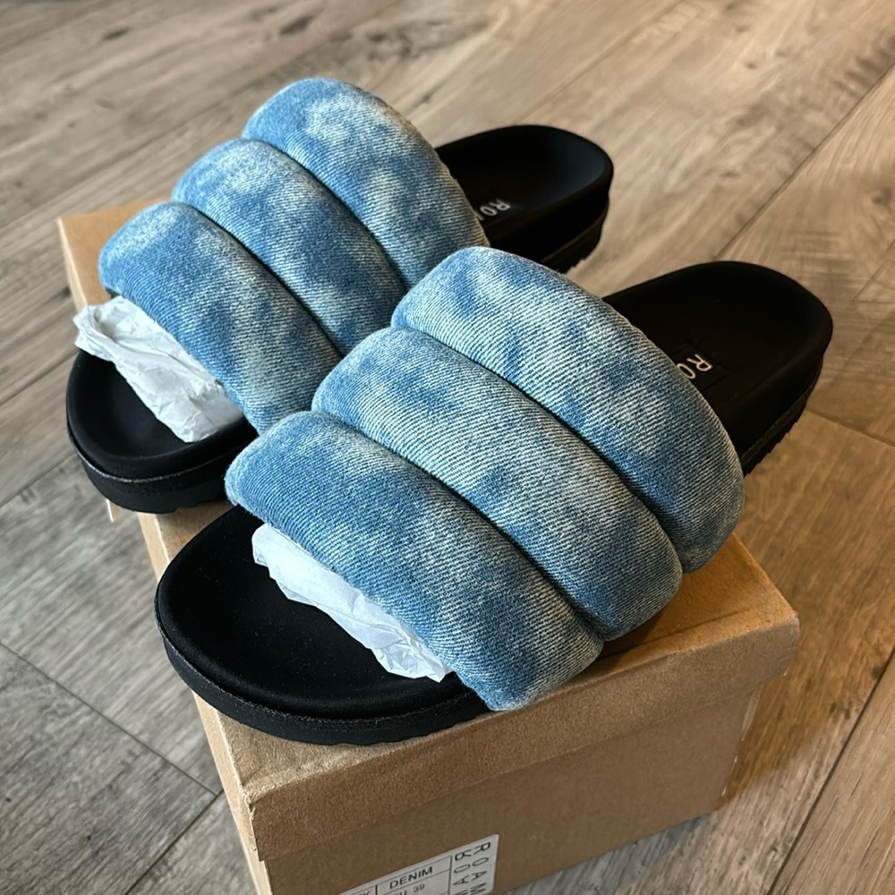 ROAM Puffy Denim Slides